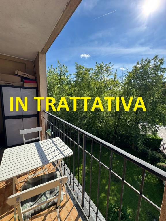 appartamento in vendita a Milano in zona Adriano