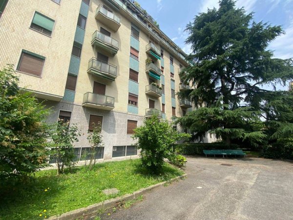 appartamento in vendita a Milano in zona Città Studi