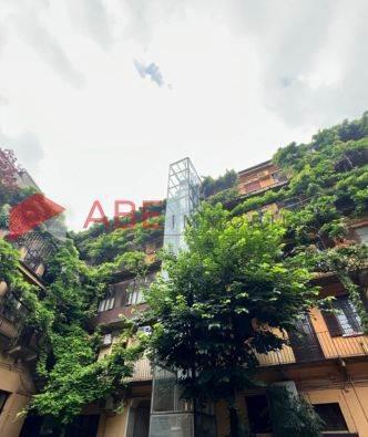 appartamento in vendita a Milano in zona Porta Genova