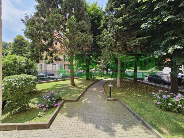 appartamento in vendita a Milano in zona Corvetto