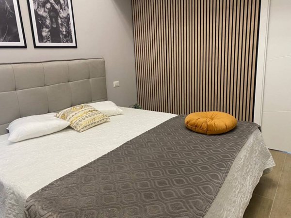 appartamento in vendita a Milano in zona Adriano