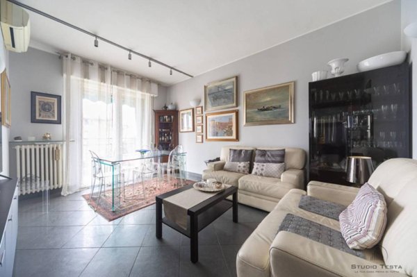 appartamento in vendita a Milano in zona Feltre