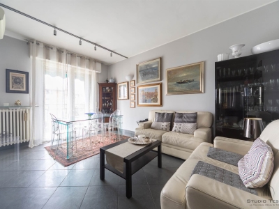 appartamento in vendita a Milano in zona Feltre