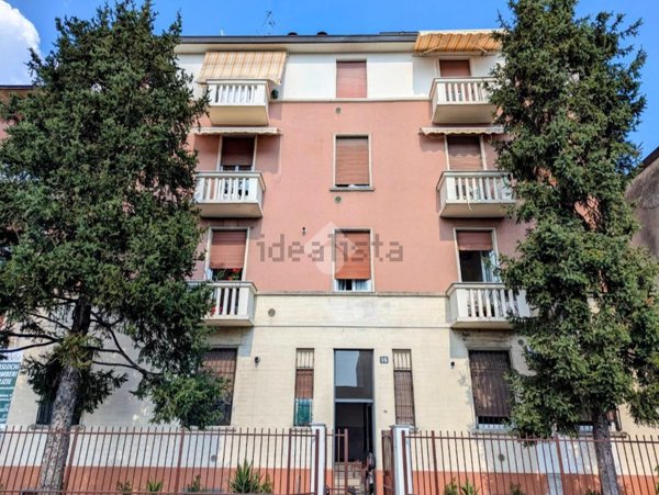 appartamento in vendita a Milano in zona Affori