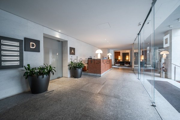 appartamento in vendita a Milano in zona Cadorna