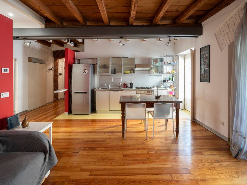 appartamento in vendita a Milano in zona Porta Venezia