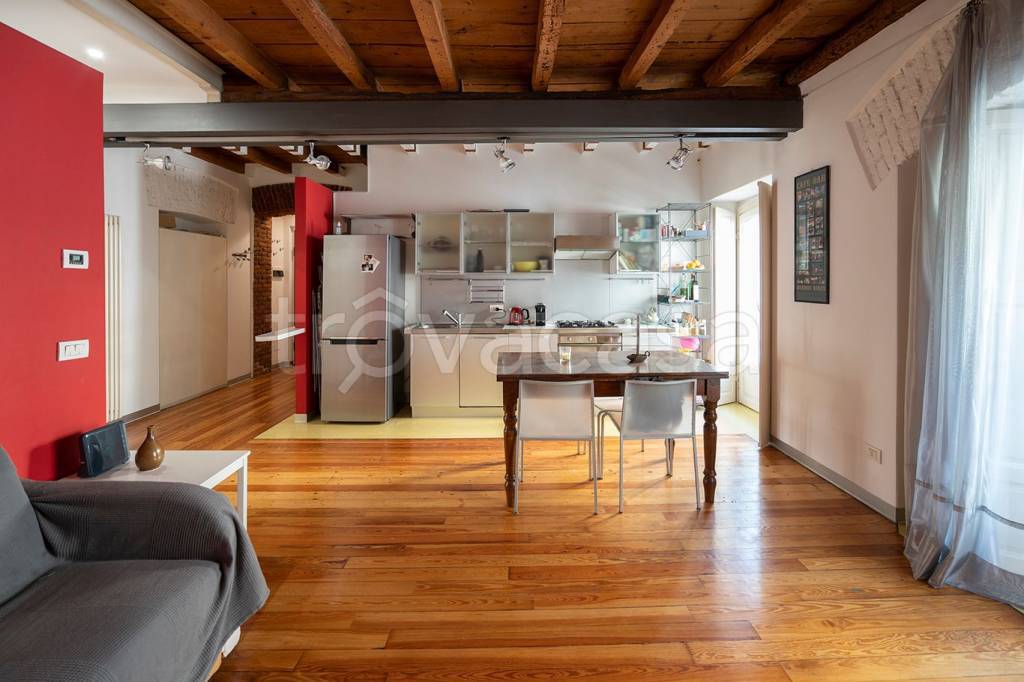 appartamento in vendita a Milano in zona Porta Venezia