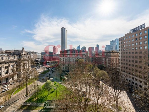 appartamento in vendita a Milano in zona Centro Direzionale