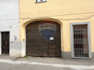 locale di sgombero in vendita a Milano