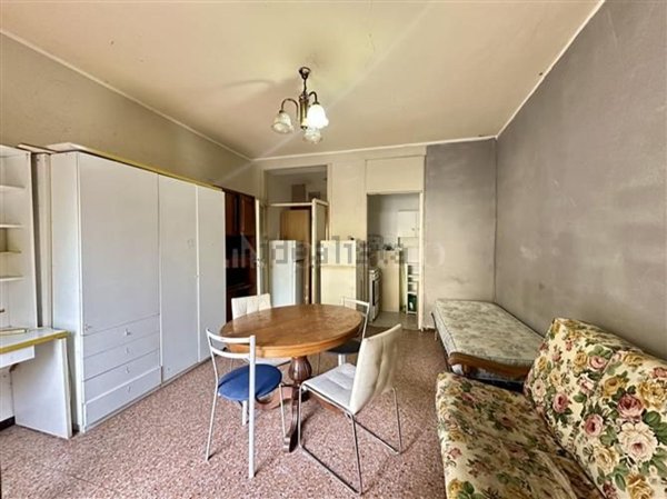 appartamento in vendita a Milano in zona Lorenteggio