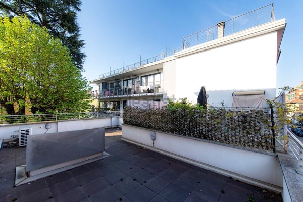 appartamento in vendita a Milano in zona Gorla