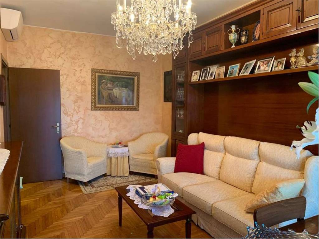 appartamento in vendita a Milano in zona Vialba