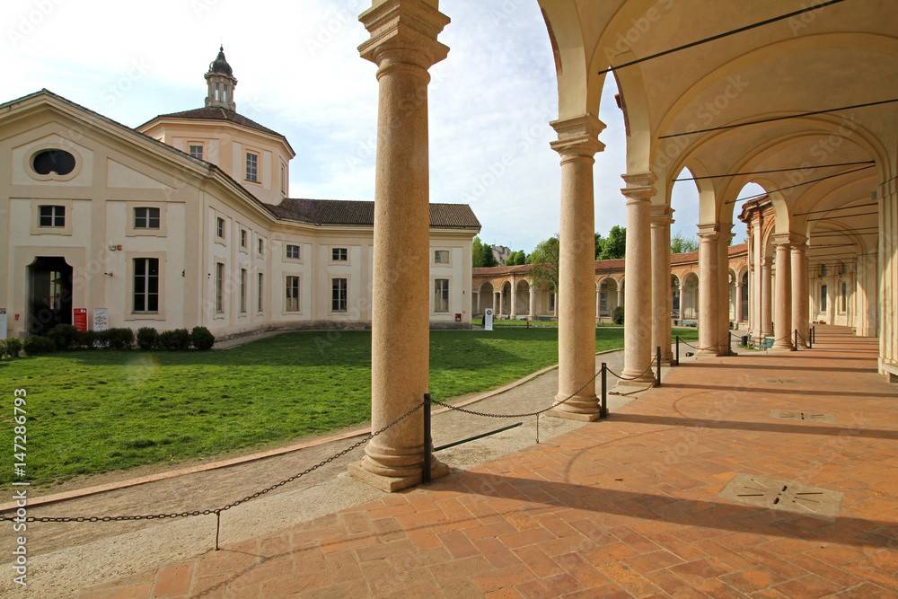 appartamento in vendita a Milano in zona Porta Romana