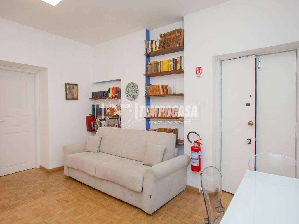 appartamento in vendita a Milano in zona Sempione