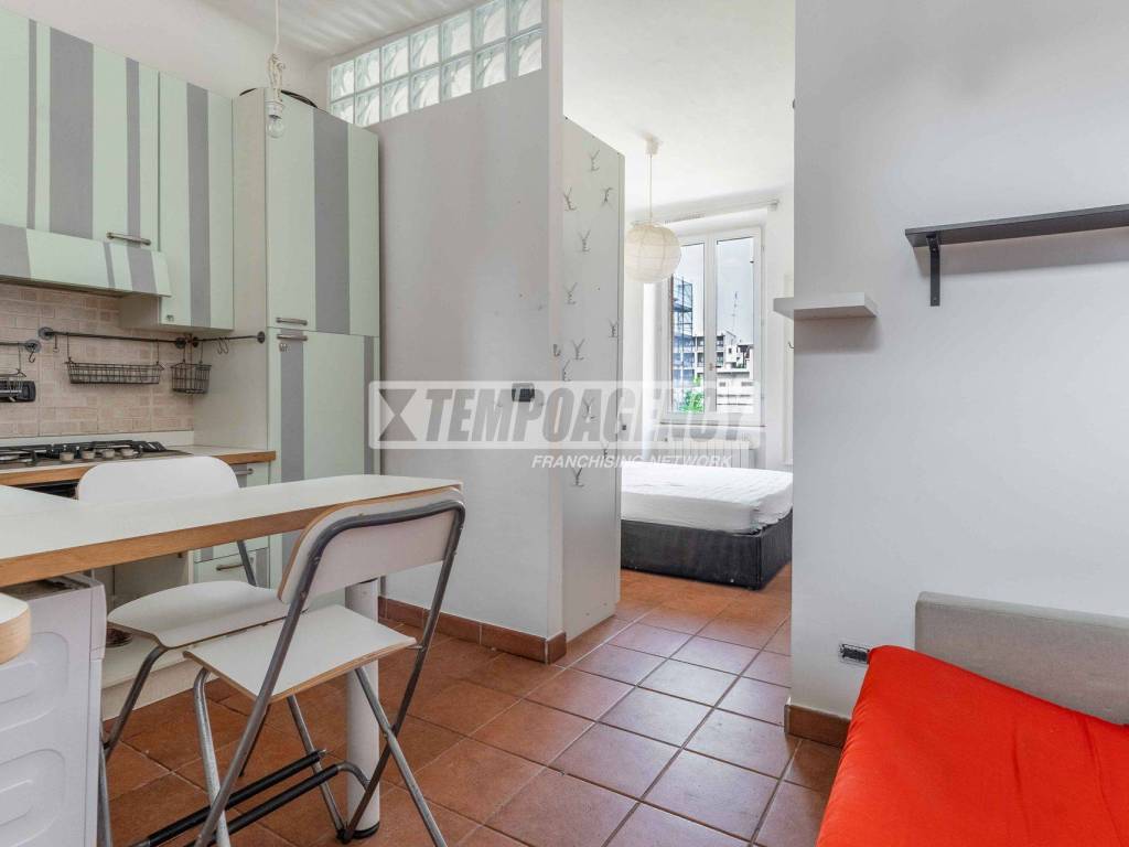 appartamento in vendita a Milano in zona Barona