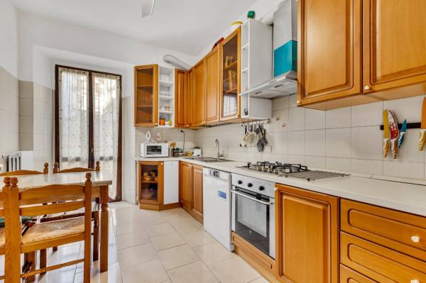 appartamento in vendita a Milano in zona Cinque Giornate