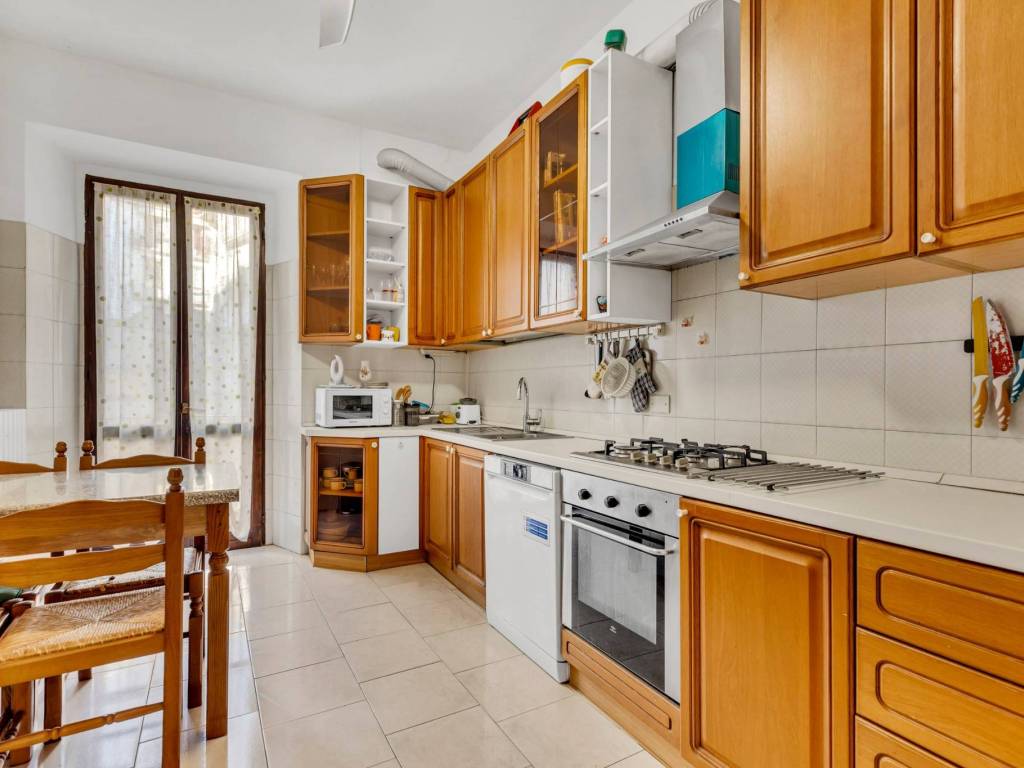 appartamento in vendita a Milano in zona Cinque Giornate