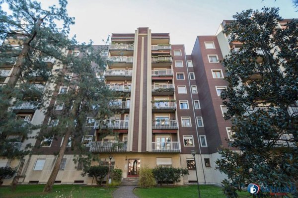 appartamento in vendita a Milano in zona San Siro