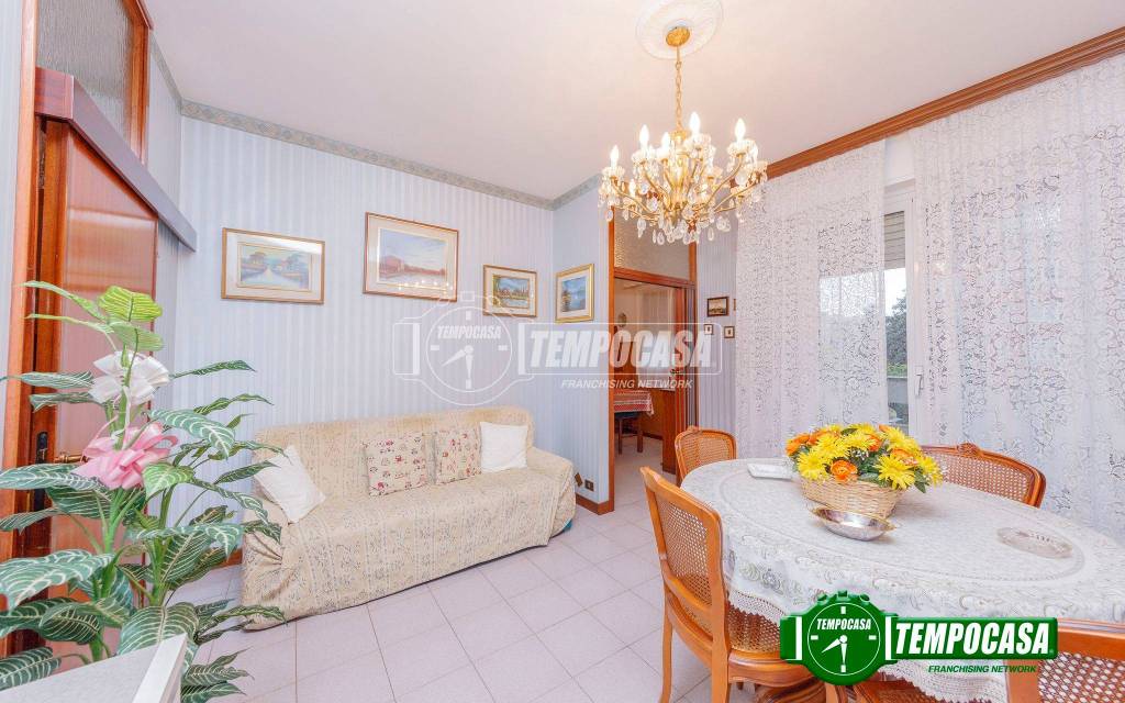 appartamento in vendita a Milano in zona Trenno