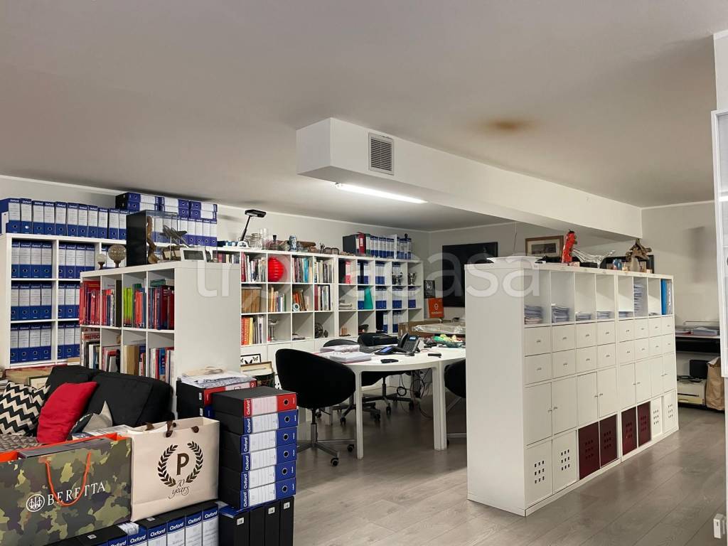 ufficio in vendita a Milano