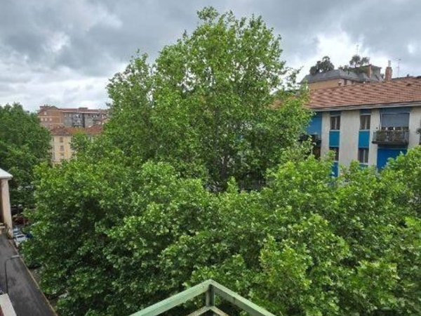 appartamento in vendita a Milano in zona Porta Genova