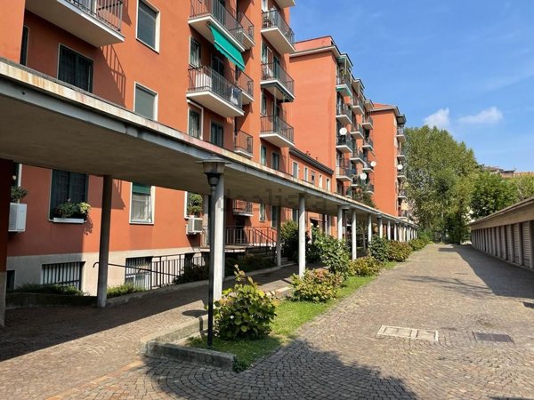 appartamento in vendita a Milano in zona Bocconi
