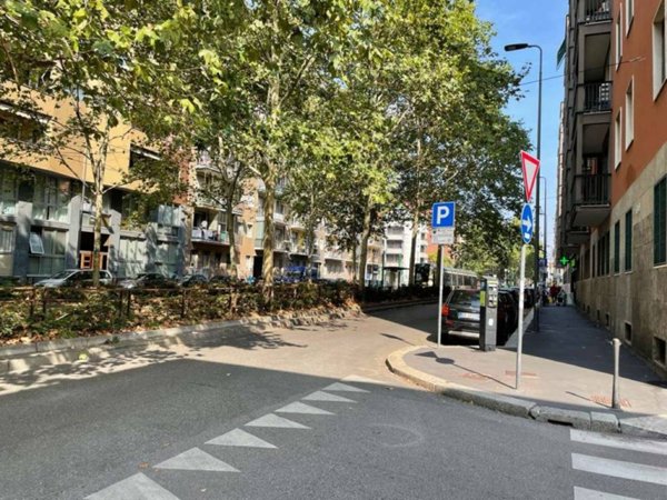 appartamento in vendita a Milano in zona Bocconi