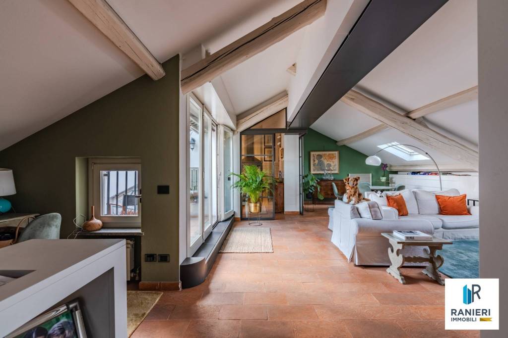 appartamento in vendita a Milano in zona Guastalla