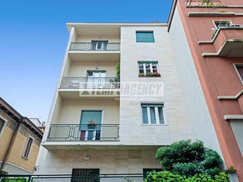 appartamento in vendita a Milano in zona Città Studi