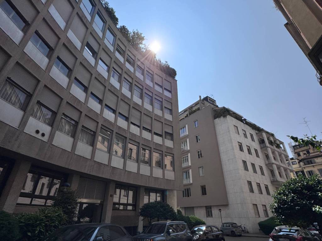 appartamento in vendita a Milano in zona Guastalla