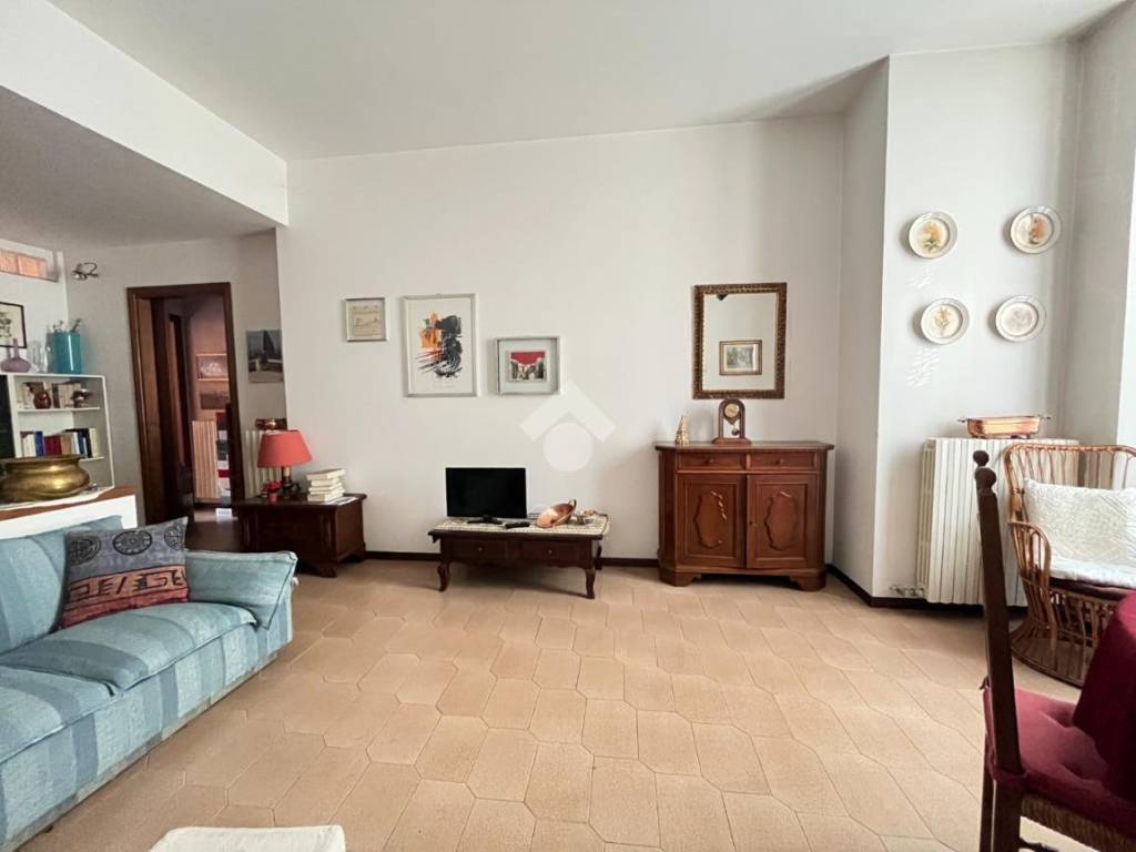 appartamento in vendita a Milano in zona Corvetto