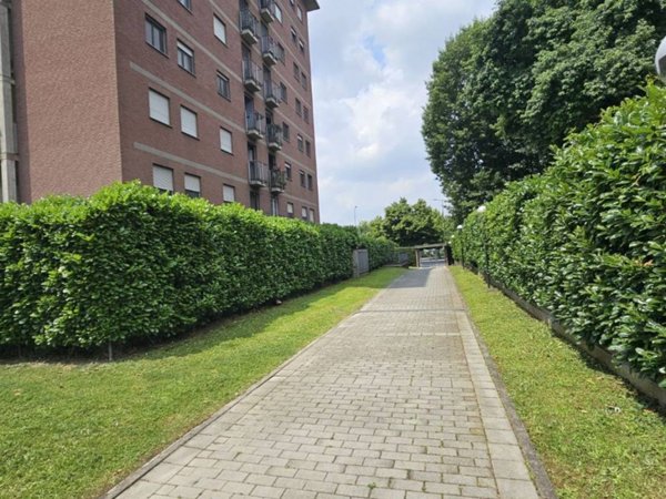 appartamento in vendita a Milano in zona Barona
