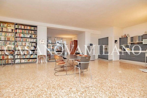 appartamento in vendita a Milano in zona Gorla