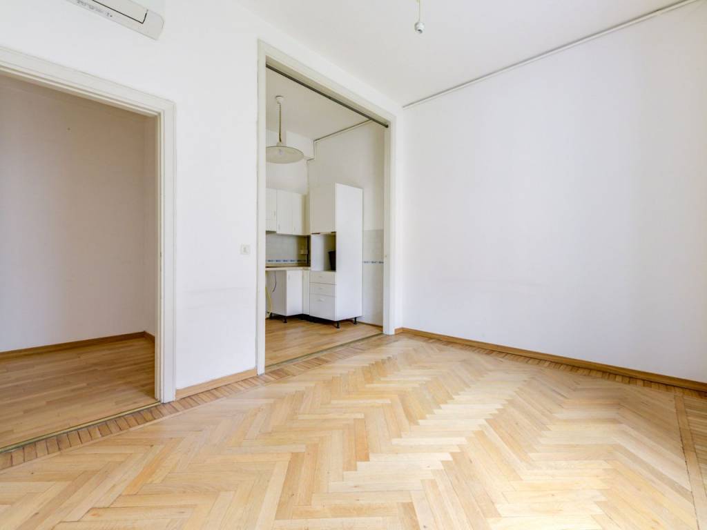 appartamento in vendita a Milano in zona Porta Nuova