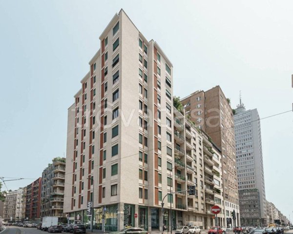 appartamento in vendita a Milano in zona Porta Nuova