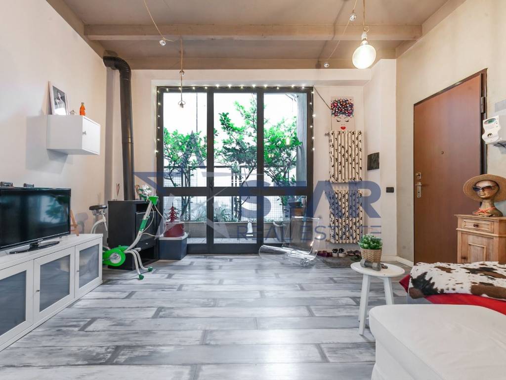 appartamento in vendita a Milano in zona Ghisolfa