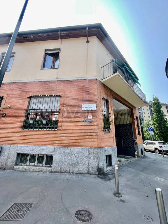ufficio in vendita a Milano in zona Piazzale Lodi