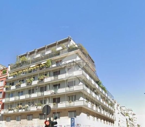 appartamento in vendita a Milano in zona Loreto