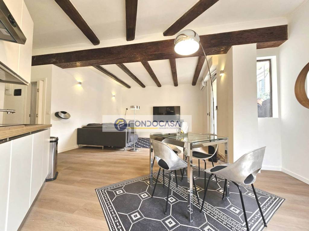 appartamento in vendita a Milano in zona Brera