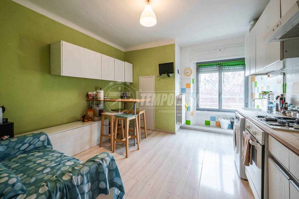 appartamento in vendita a Milano in zona Sant'Ambrogio