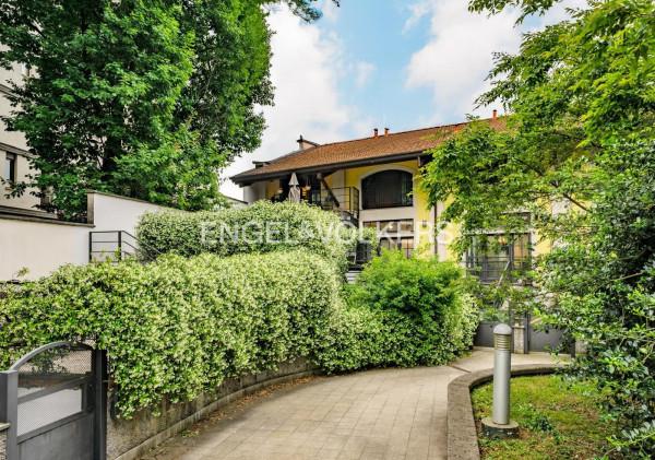 appartamento in vendita a Milano in zona Morivione