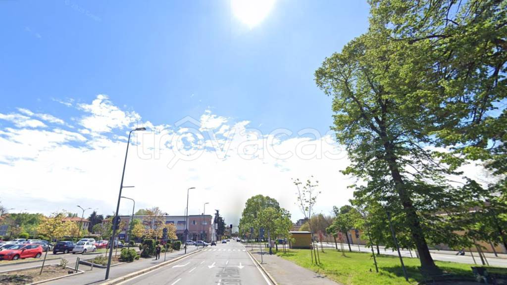 appartamento in vendita a Milano in zona Lambrate