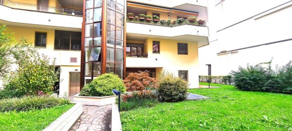 appartamento in vendita a Milano in zona Città Studi