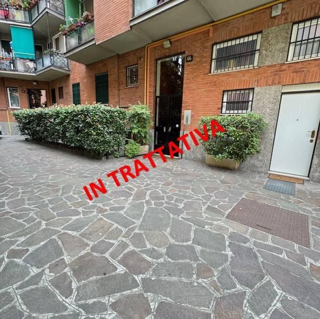 appartamento in vendita a Milano in zona Lorenteggio