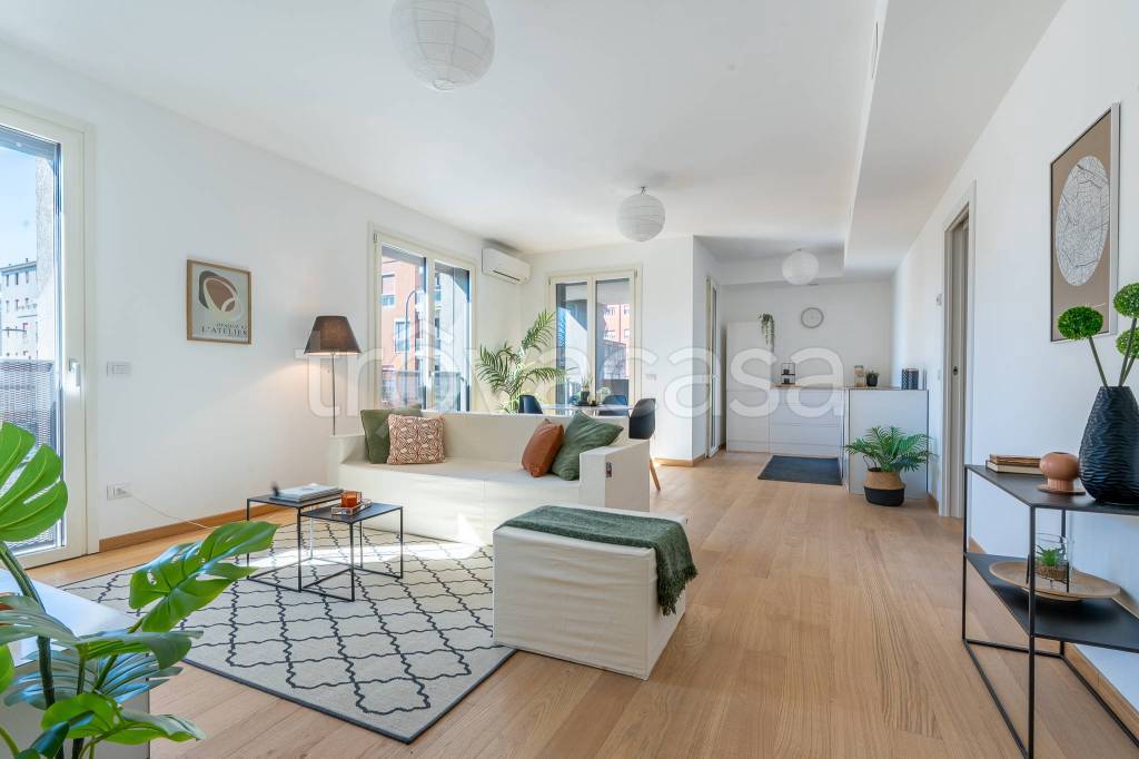 appartamento in vendita a Milano in zona Maggiolina
