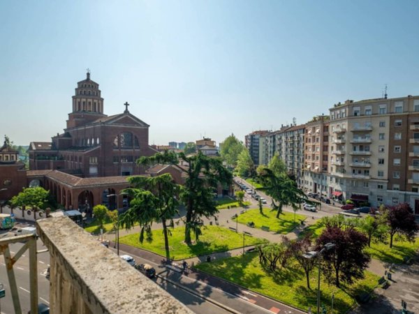 appartamento in vendita a Milano in zona Città Studi