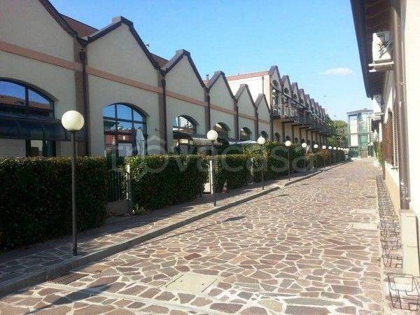 appartamento in vendita a Milano in zona Vigentino
