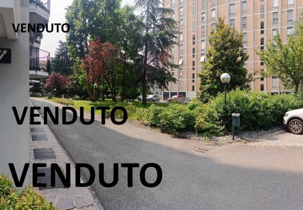 appartamento in vendita a Milano in zona Gallaratese