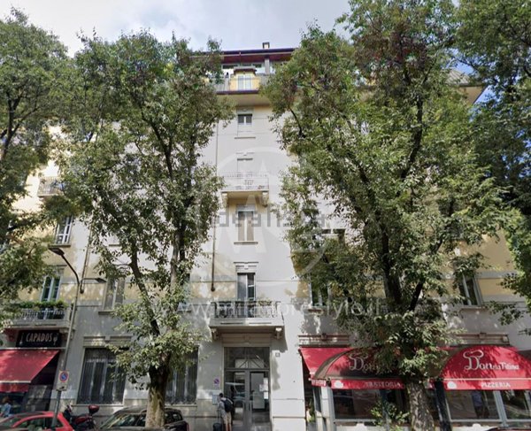 appartamento in vendita a Milano in zona Sempione