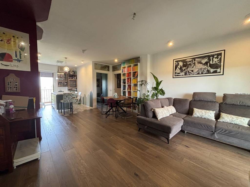appartamento in vendita a Milano in zona Famagosta